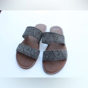 Sanuk sandals